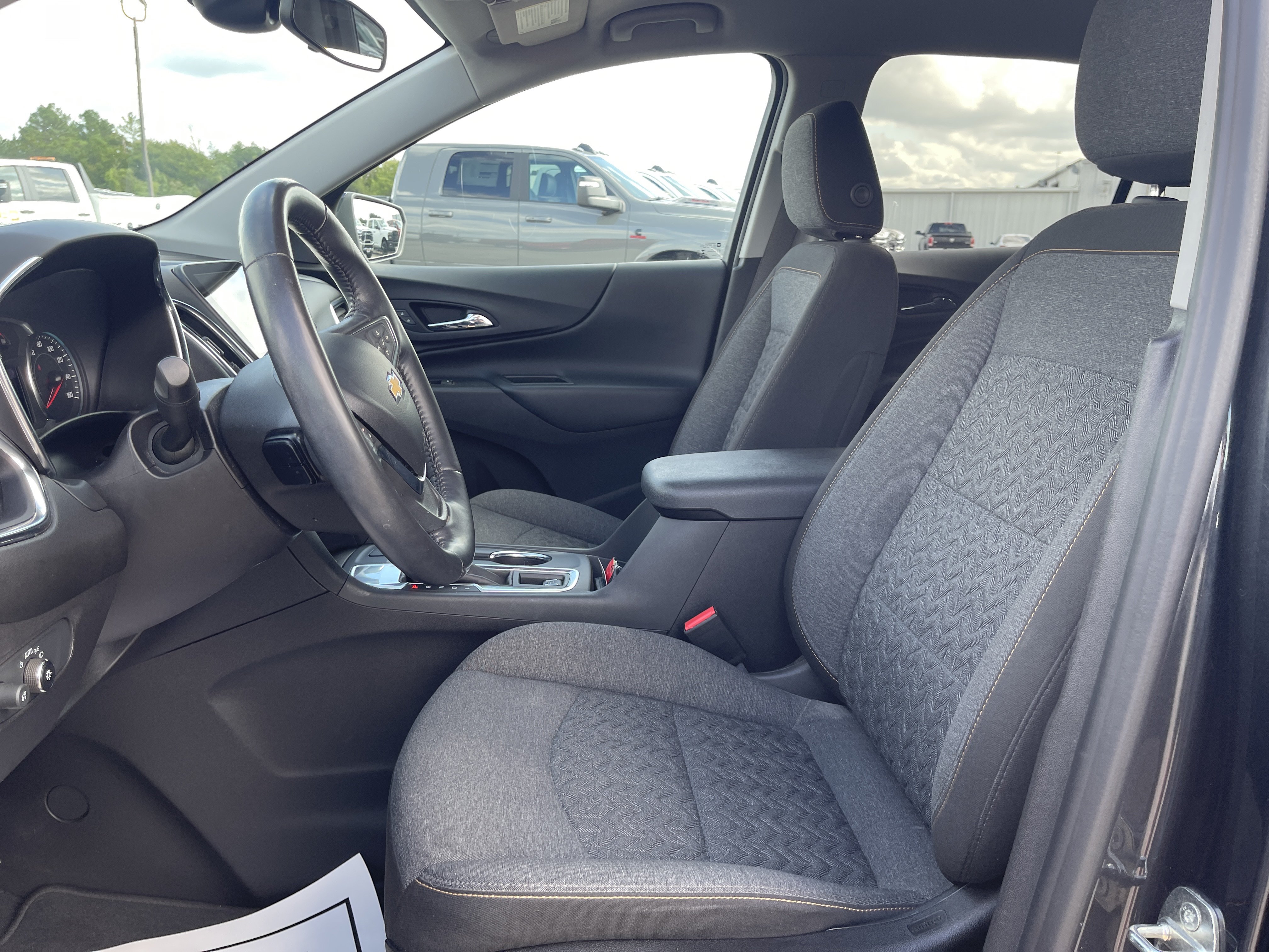 Used 2022 Chevrolet Equinox LT FWD image 35