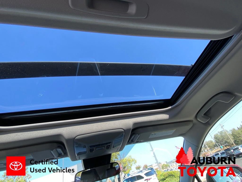 Certified 2022 Toyota RAV4 XLE Premium FWD image 30