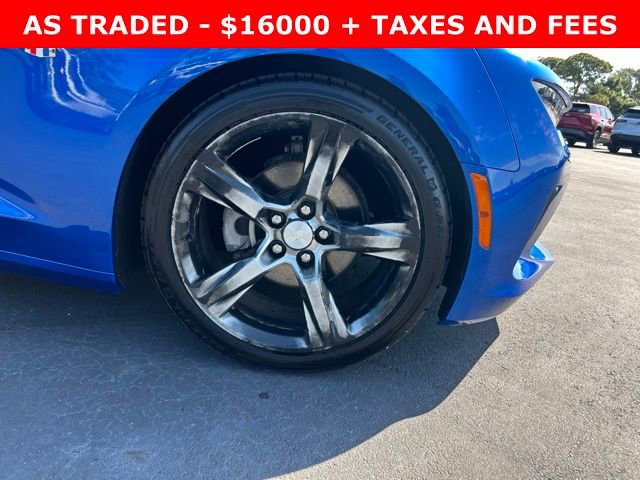 Used 2016 Chevrolet Camaro LT w/ Technology Package RWD image 8