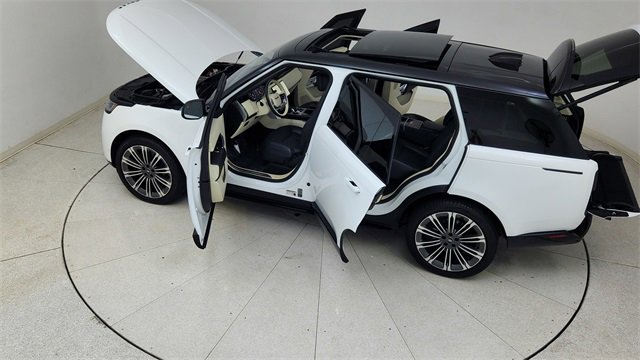 Used 2023 Land Rover Range Rover Long Wheelbase Autobiography image 88