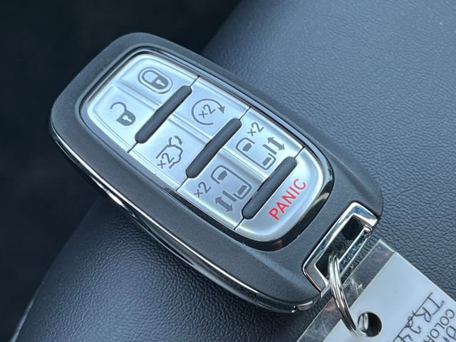 New 2026 Chrysler Pacifica Select image 31