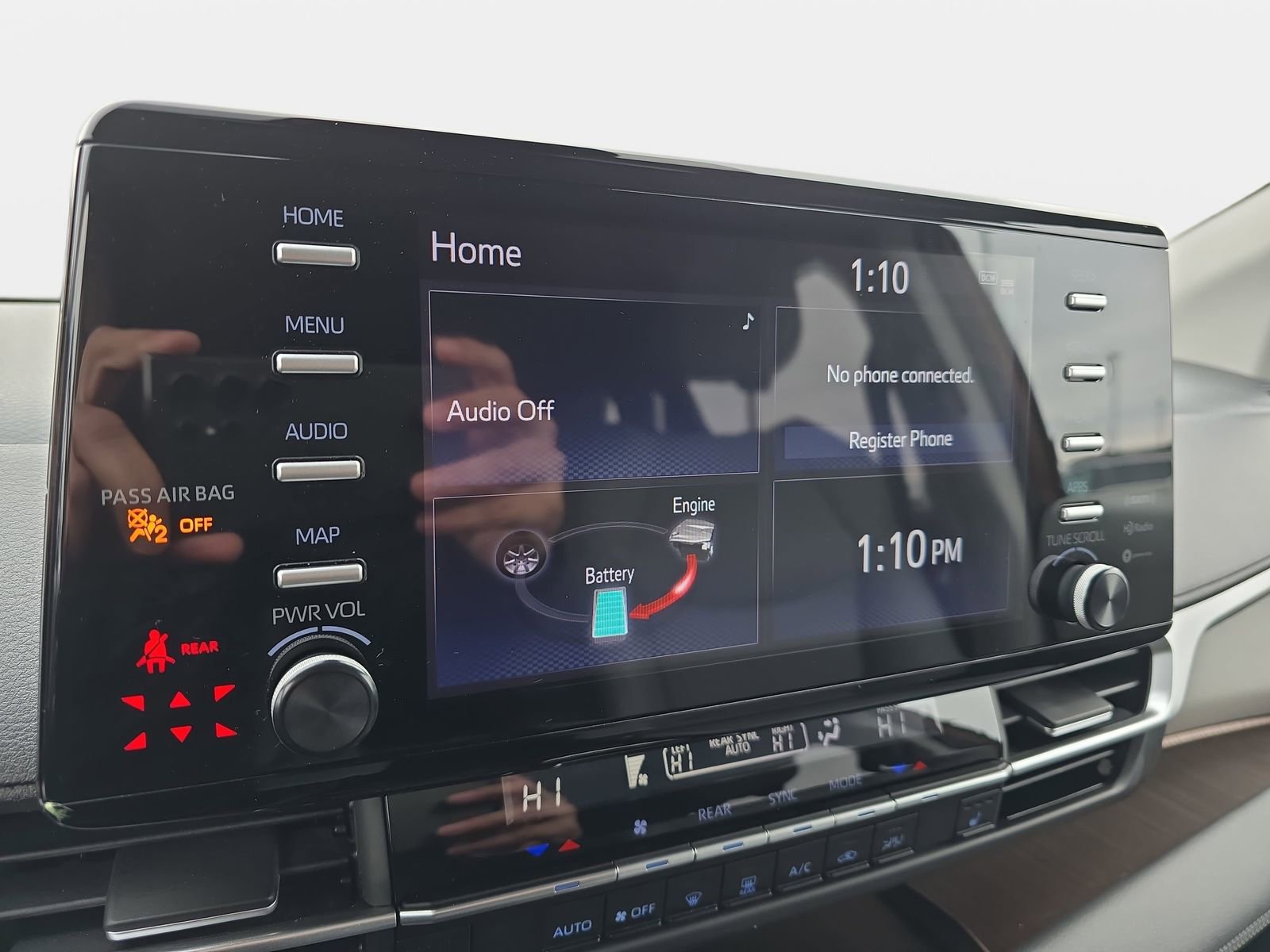 Used 2023 Toyota Sienna XLE image 22