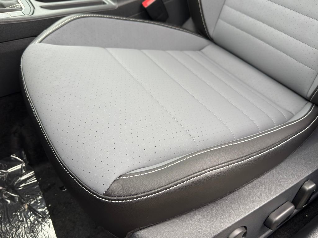 New 2026 Volkswagen Jetta SE image 14