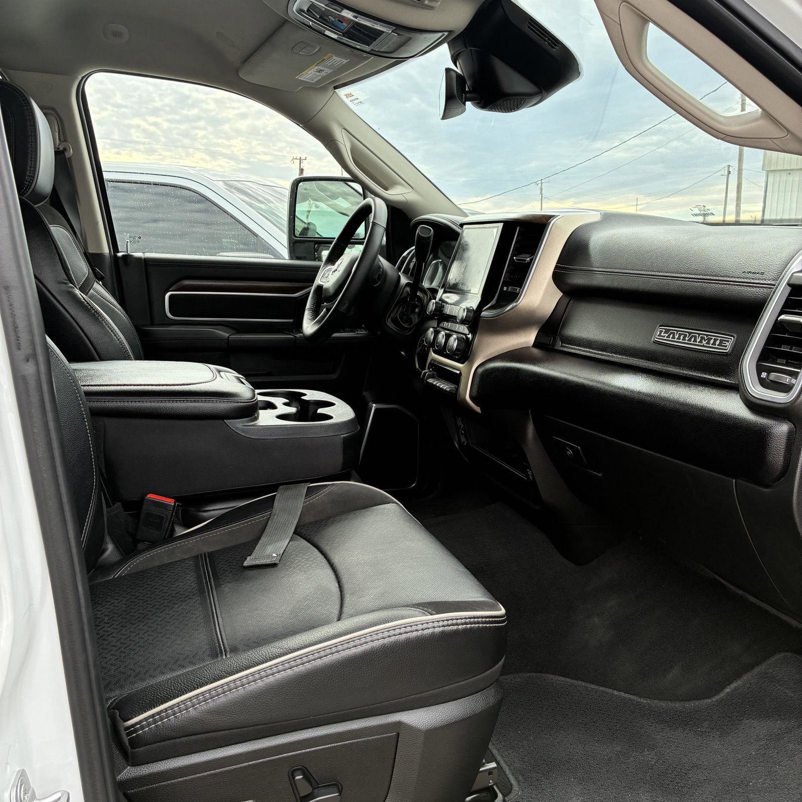 Used 2024 RAM 2500 Laramie w/ Safety Group image 11