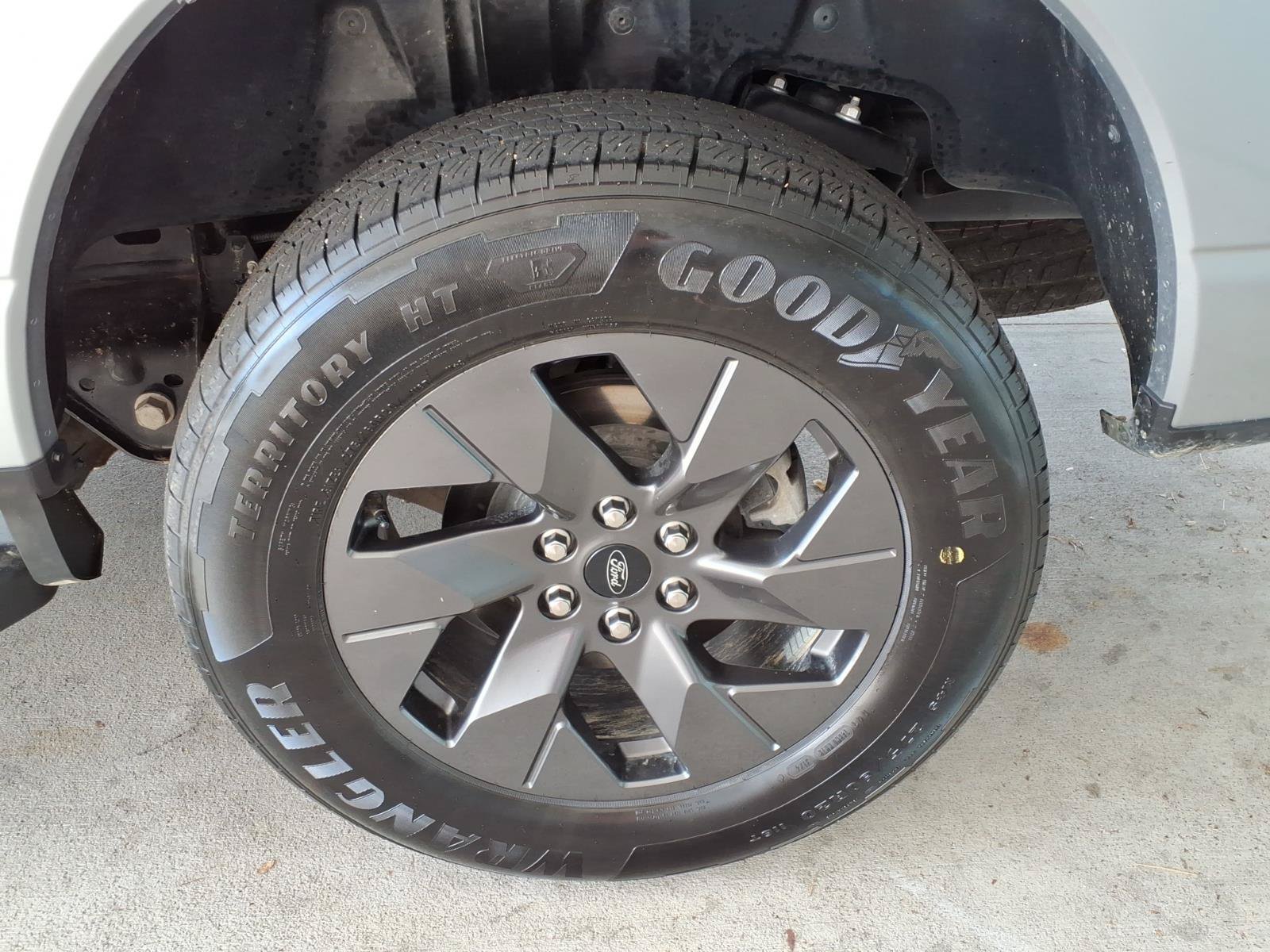 Used 2024 Ford F150 Lightning Lariat AWD/4WD image 20