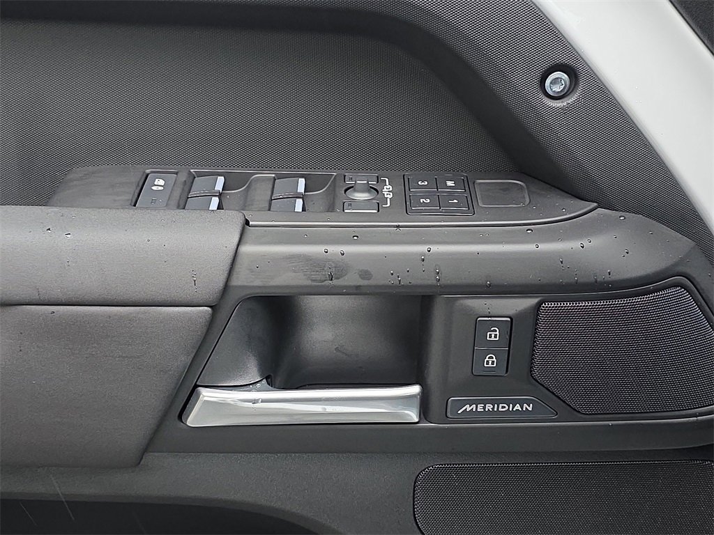 New 2026 Land Rover Defender 110 S image 27