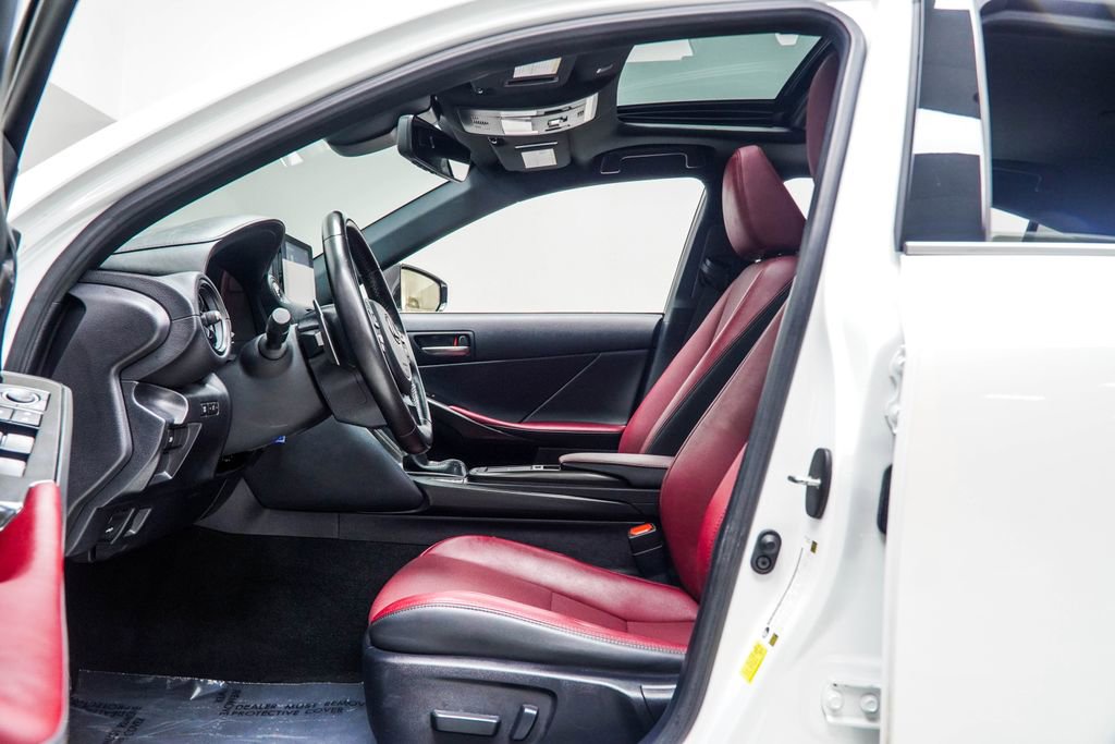 Used 2023 Lexus IS 300 w/ Comfort Package RWD image 38