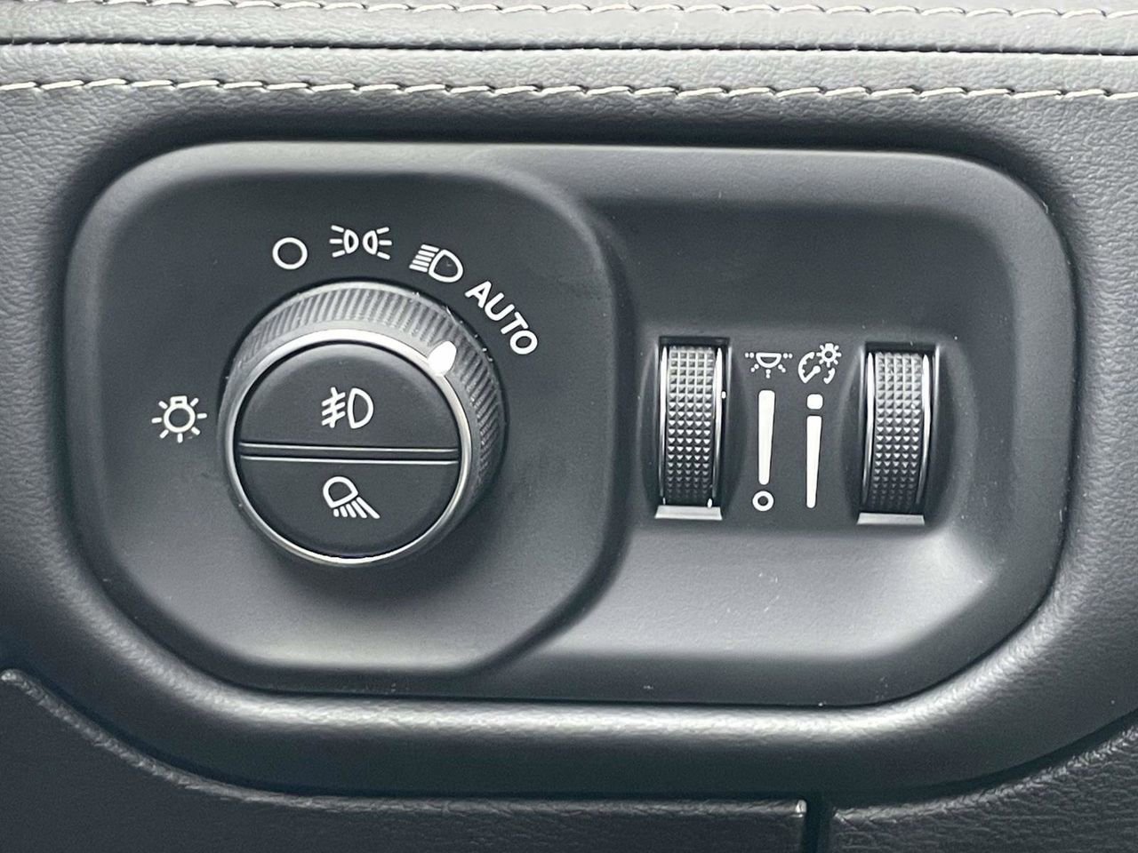 New 2026 RAM 1500 Limited image 12