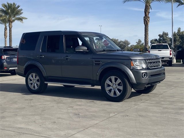 Used 2016 Land Rover LR4 HSE Silver Edition image 4