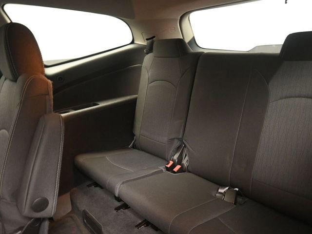 Used 2017 Chevrolet Traverse LT image 13