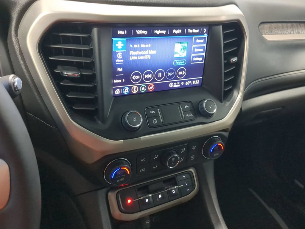 Used 2023 GMC Acadia Denali w/ Denali Technology Package AWD/4WD image 34