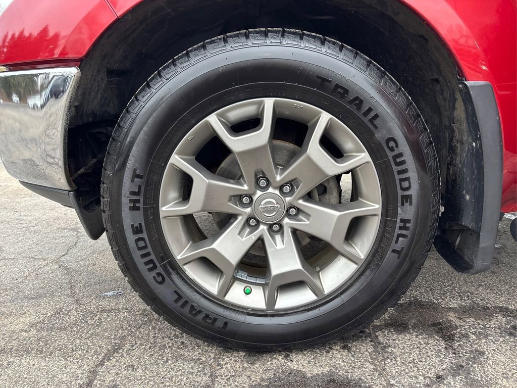 Used 2015 Nissan Frontier SL image 11
