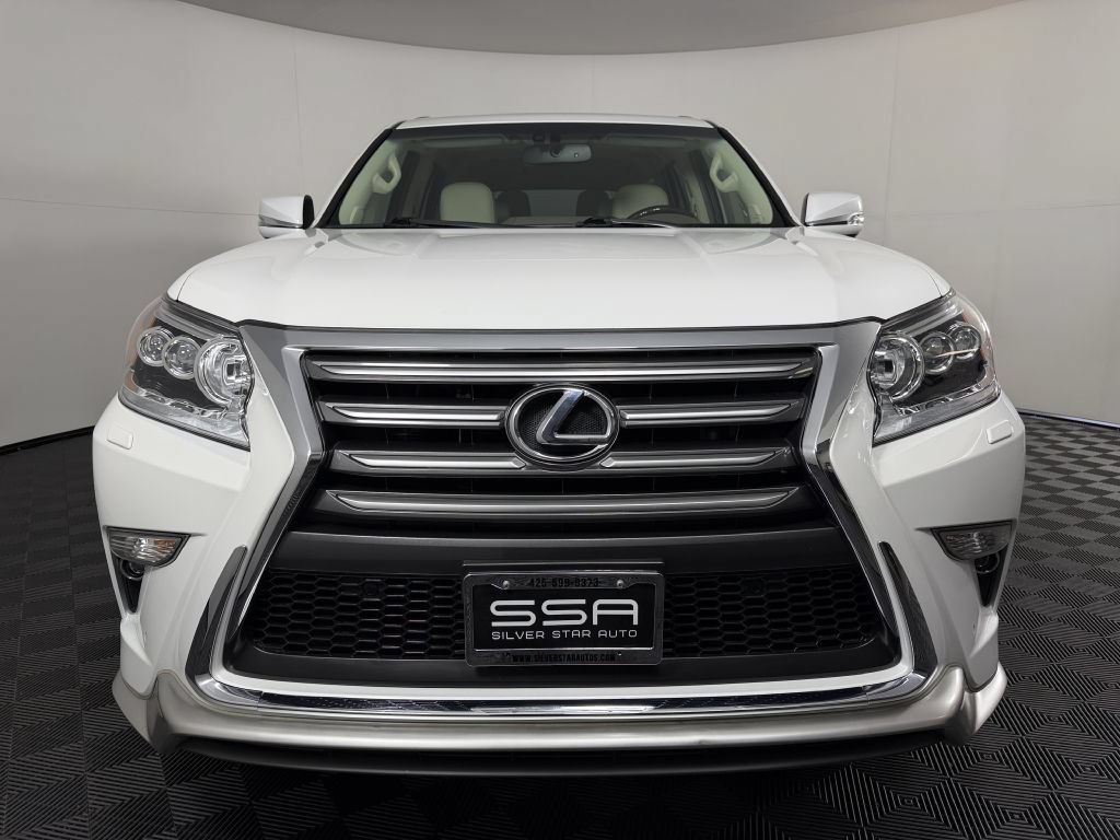 Used 2018 Lexus GX 460 Premium AWD/4WD image 2