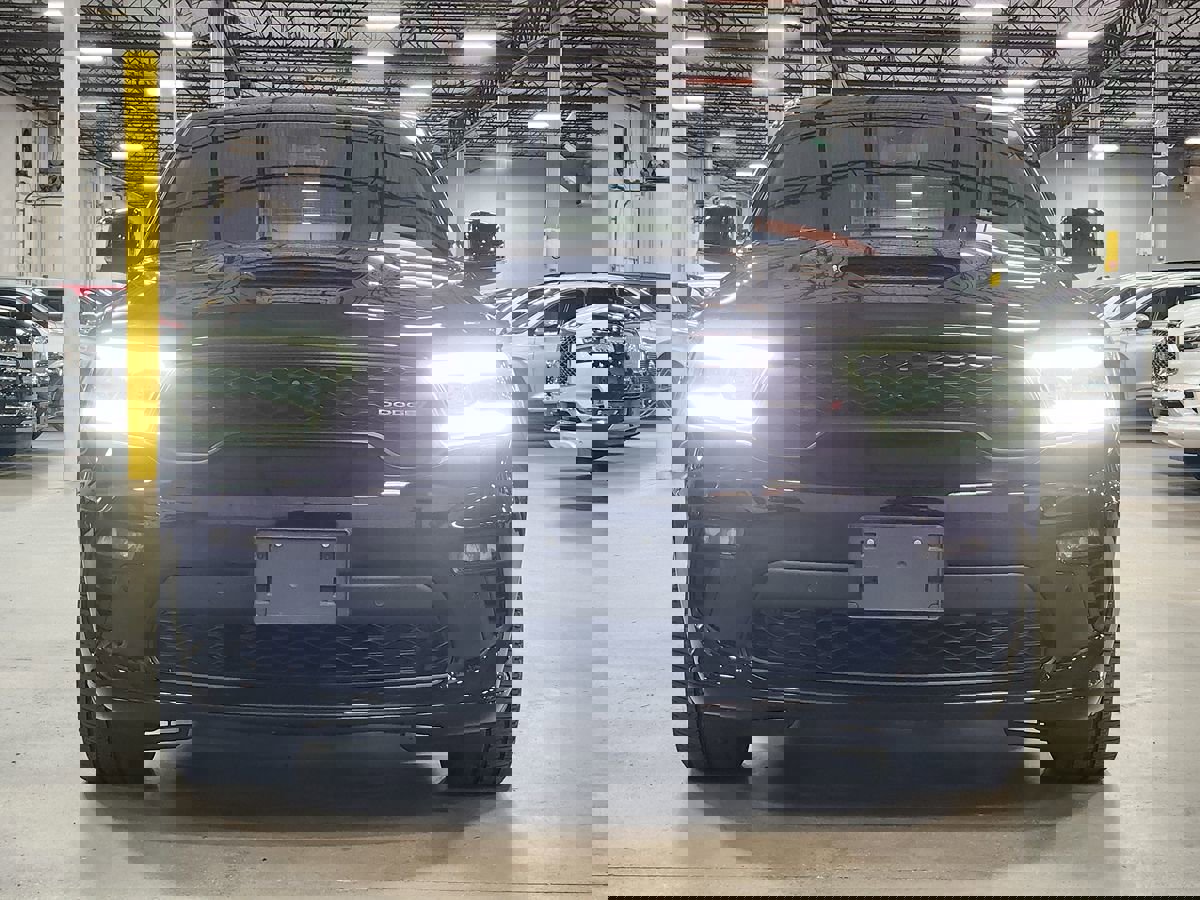 Used 2022 Dodge Durango R/T w/ Blacktop Package image 2