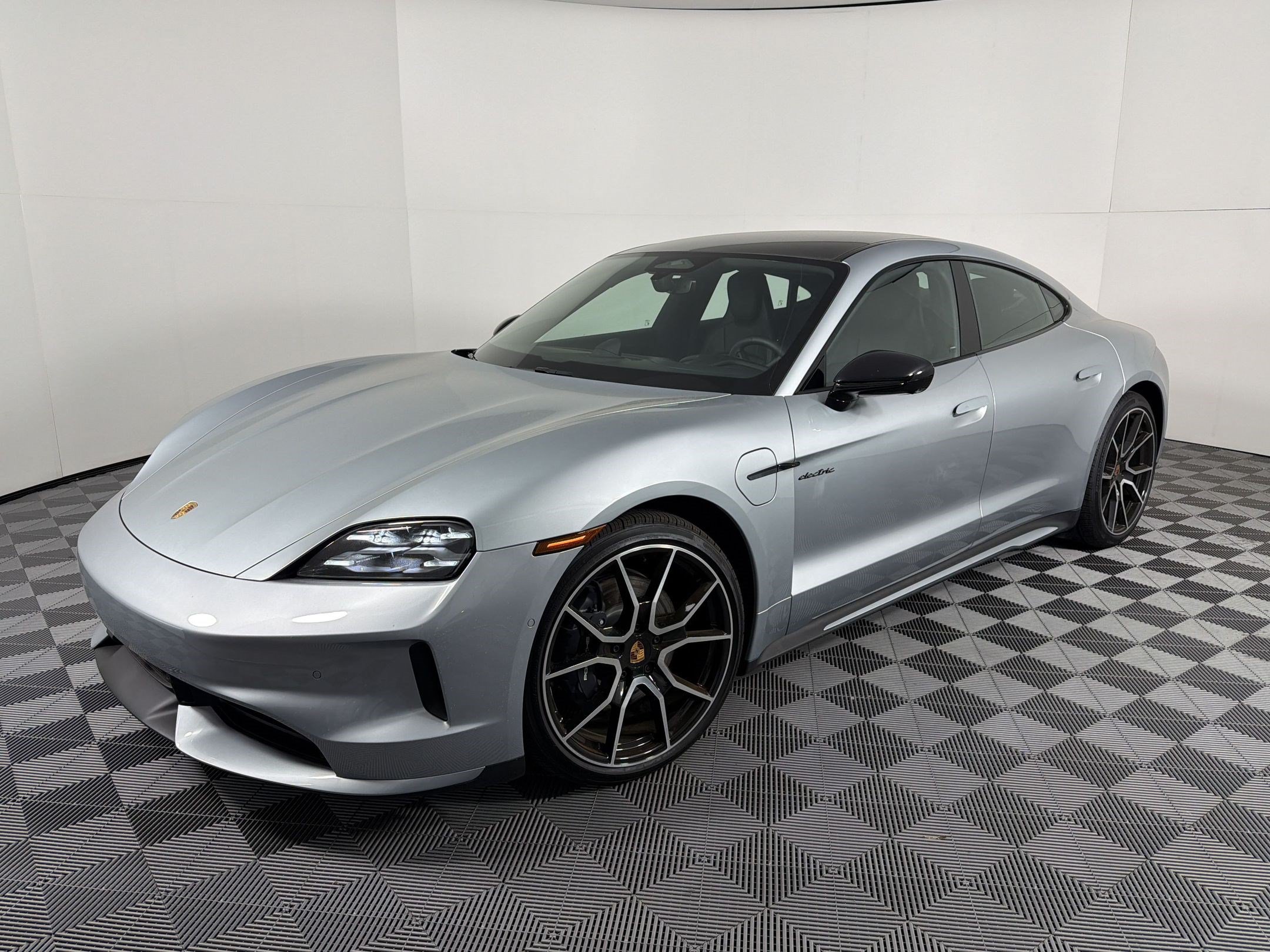 New 2026 Porsche Taycan AWD/4WD image 1