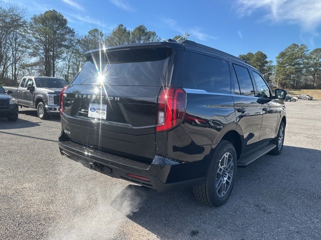 New 2025 Ford Expedition Active image 3