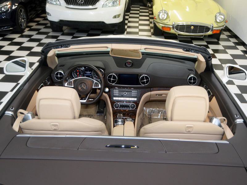 Used 2017 Mercedes-Benz SL 450 w/ Premium I Package image 28