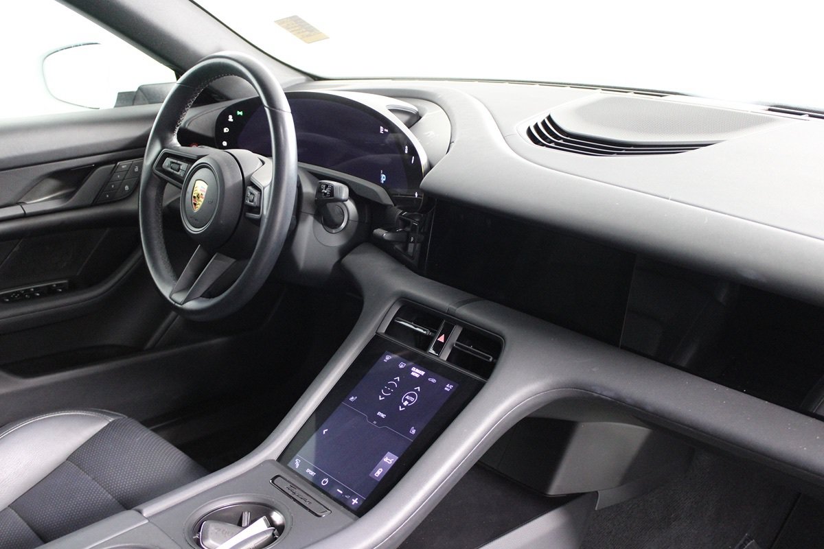 Used 2023 Porsche Taycan RWD image 8