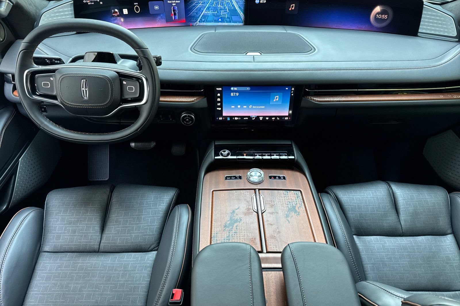 New 2027 Lincoln Navigator L Black Label AWD/4WD image 10
