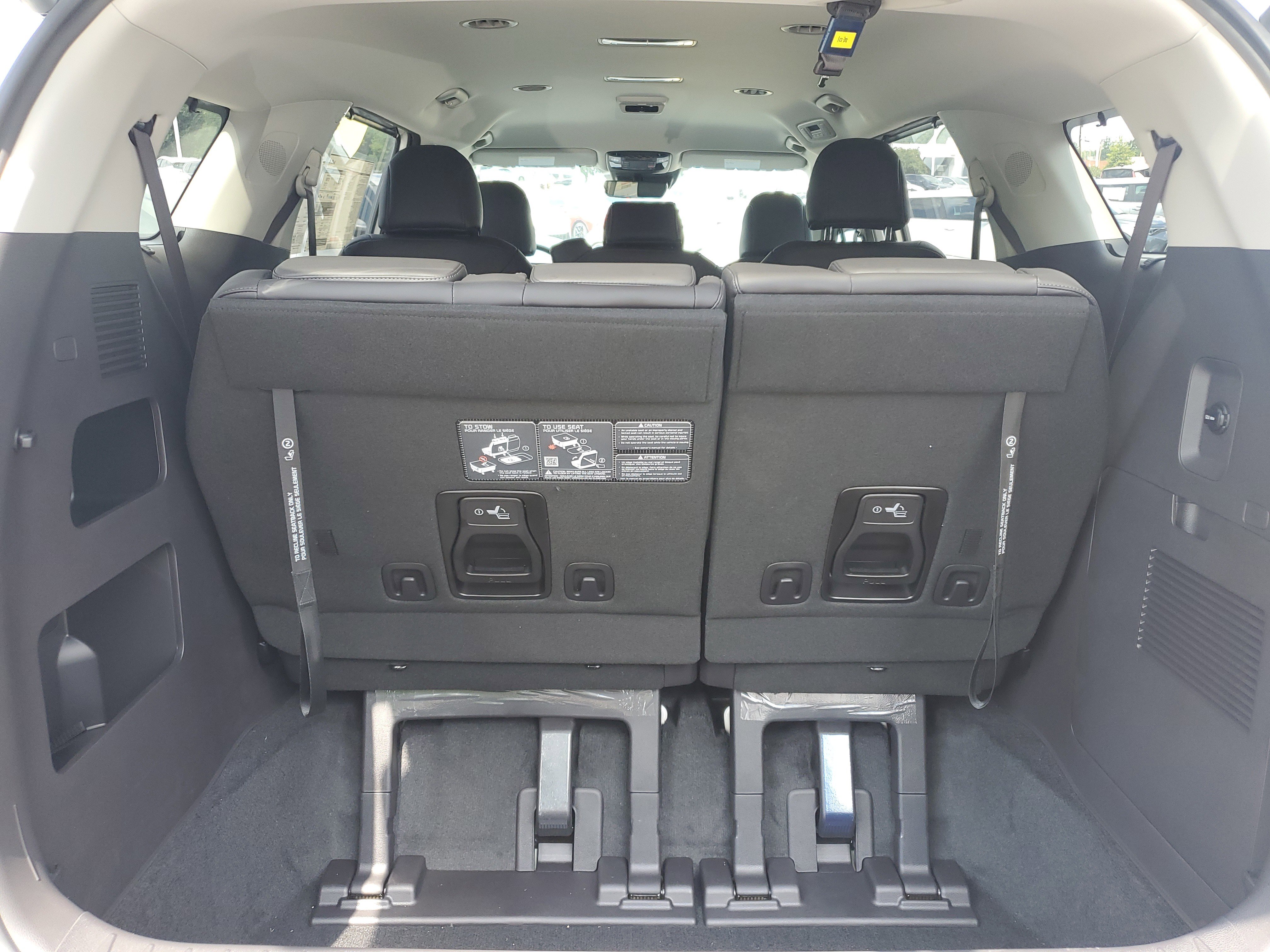 New 2026 Kia Carnival EX image 9