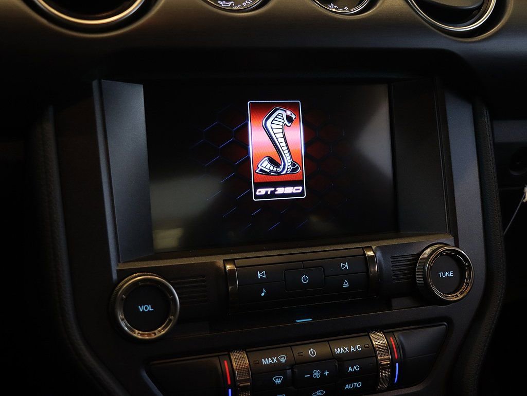 Used 2017 Ford Mustang Shelby GT350R w/ GT350R Equipment Group 920A image 38