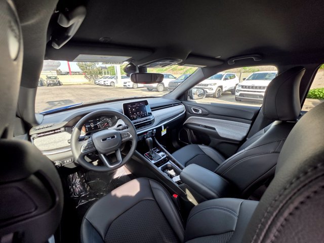 New 2026 Jeep Compass Latitude AWD/4WD image 17