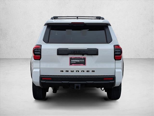 Used 2025 Toyota 4Runner SR5 AWD/4WD image 7