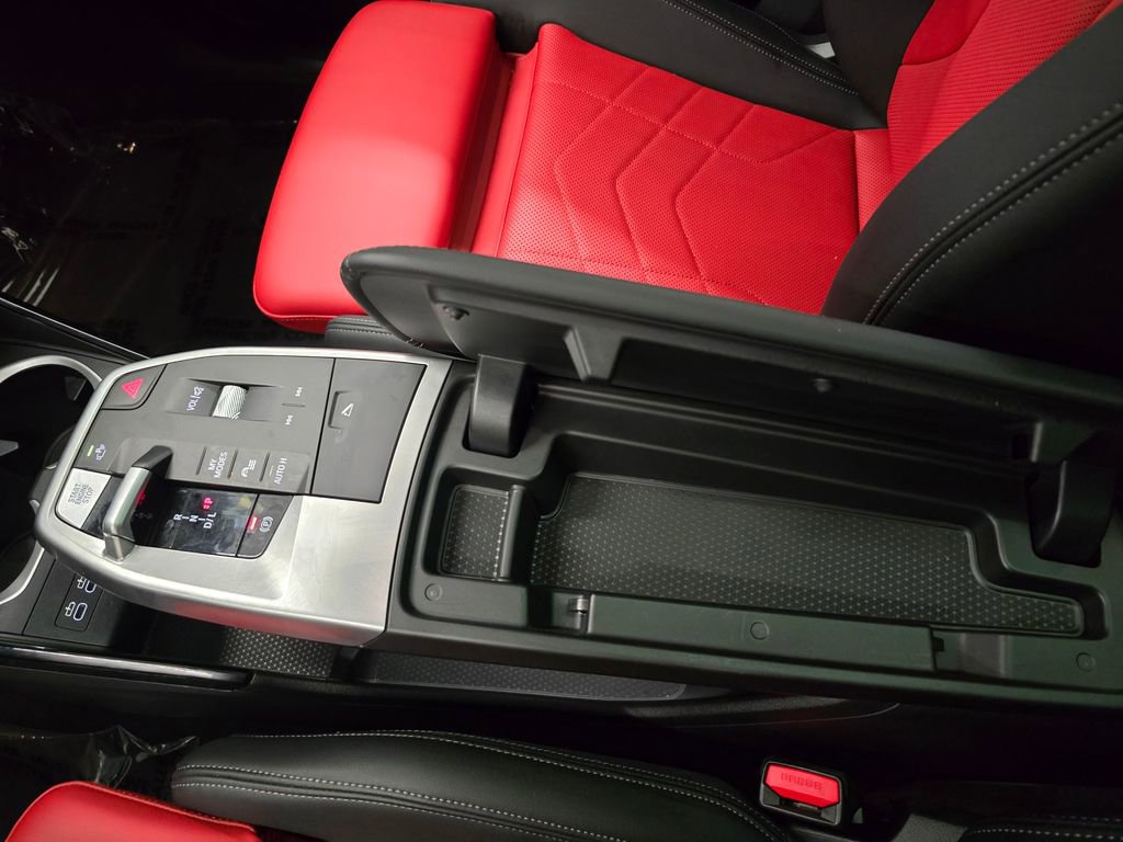 Used 2025 BMW X2 xDrive28i image 25