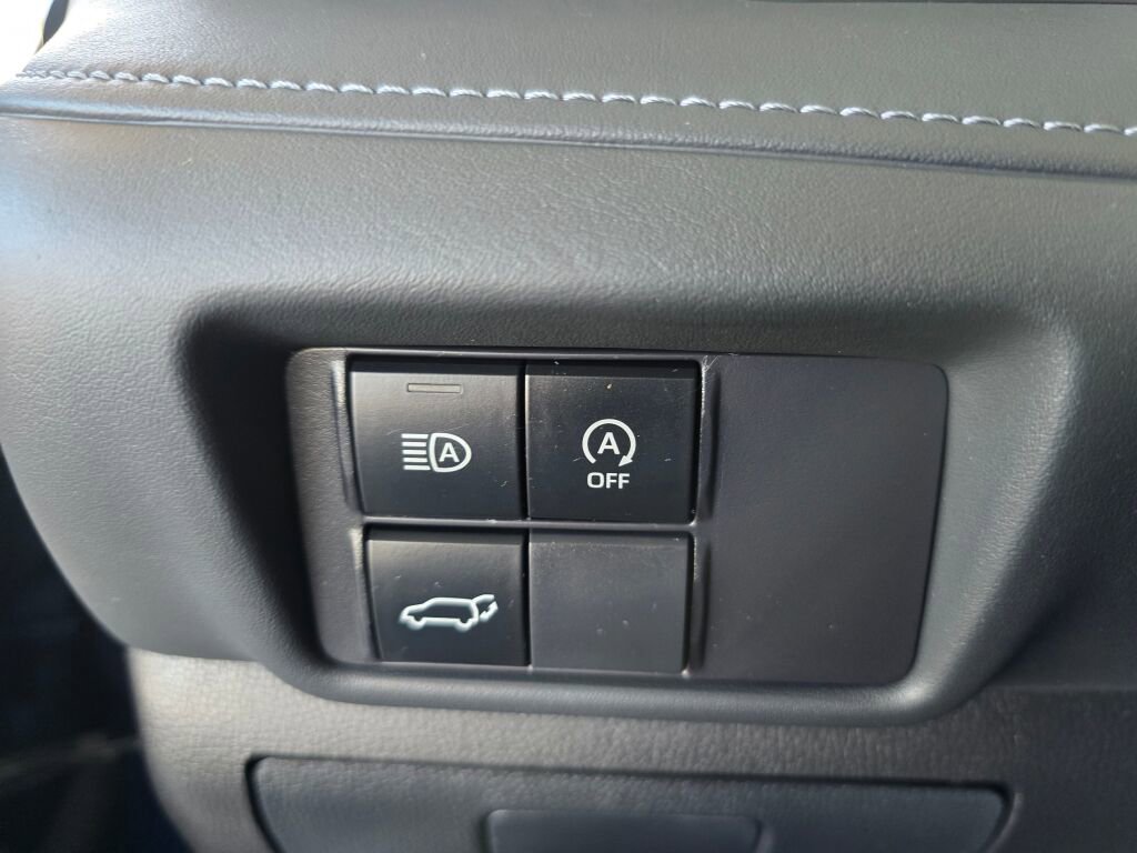 Used 2024 Toyota Highlander XLE AWD/4WD image 27