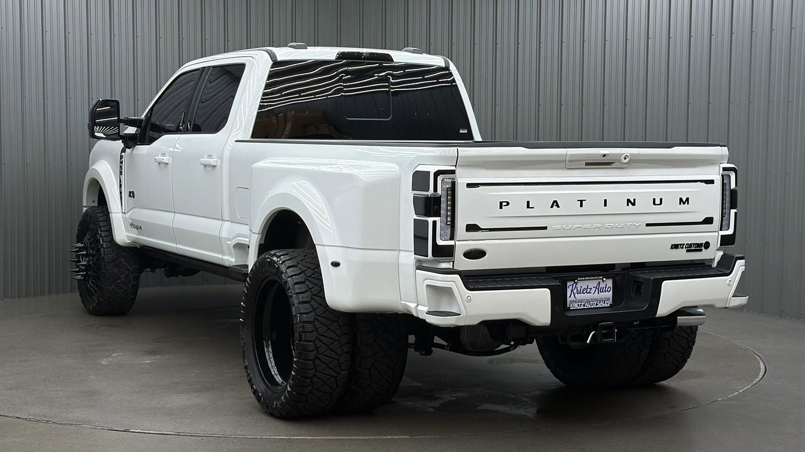 Used 2026 Ford F450 Platinum w/ Platinum Plus Package image 3