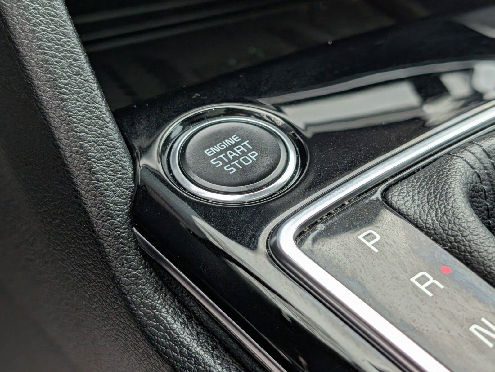 Used 2023 Kia Sportage SX image 9