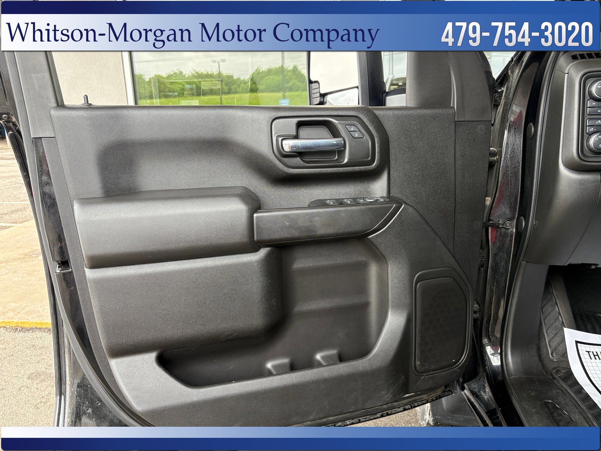 Used 2022 Chevrolet Silverado 2500 Custom w/ Custom Convenience Package AWD/4WD image 4