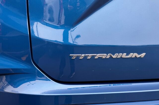 Certified 2022 Ford Edge Titanium w/ Equipment Group 301A image 24