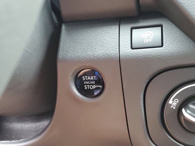 New 2026 Nissan Frontier PRO-4X w/ Pro-4x Convenience Package AWD/4WD image 33