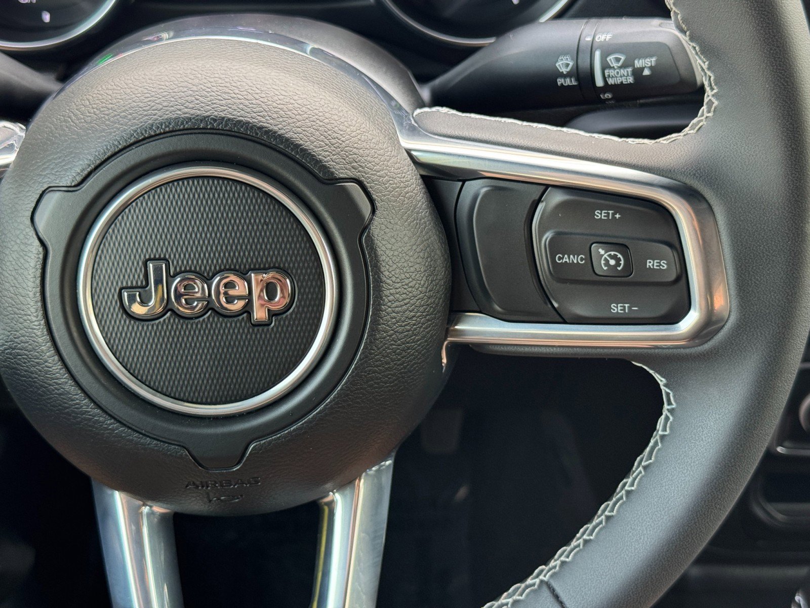 Used 2023 Jeep Wrangler Unlimited Sahara AWD/4WD image 20