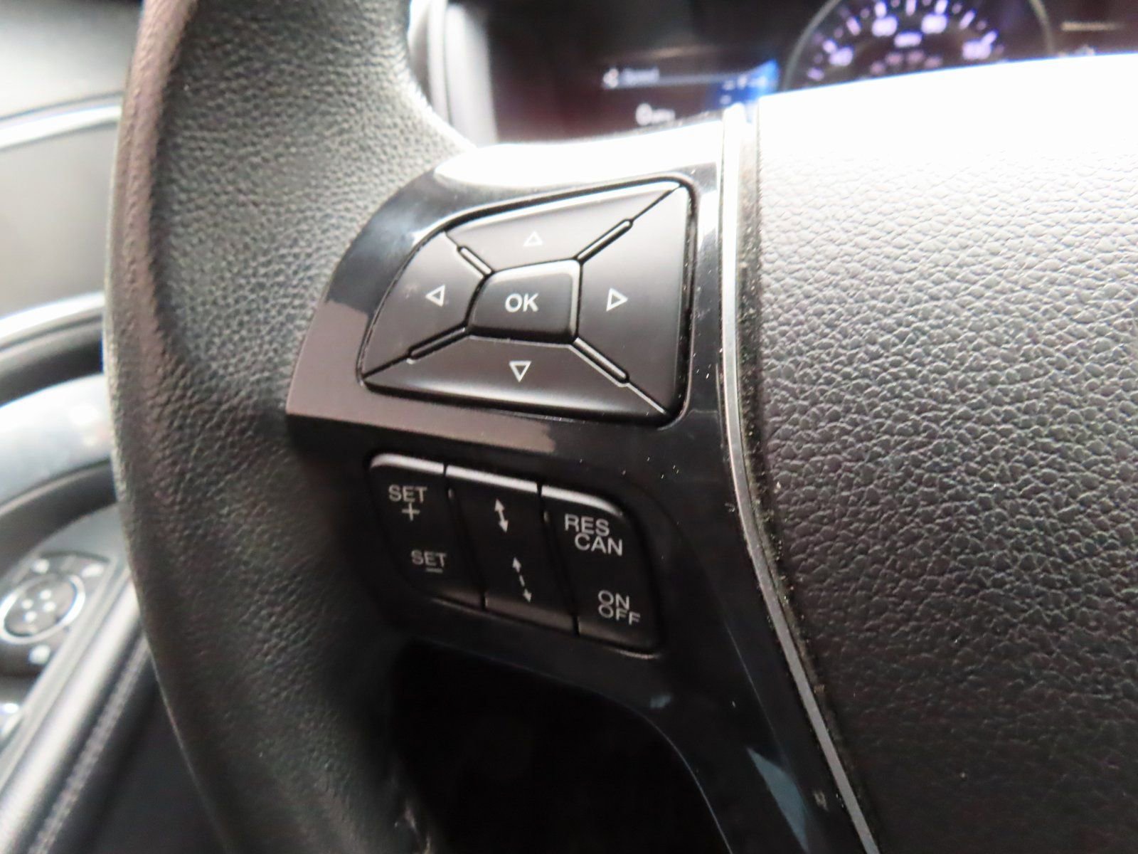 Used 2018 Ford Explorer Limited w/ Equipment Group 301A image 15