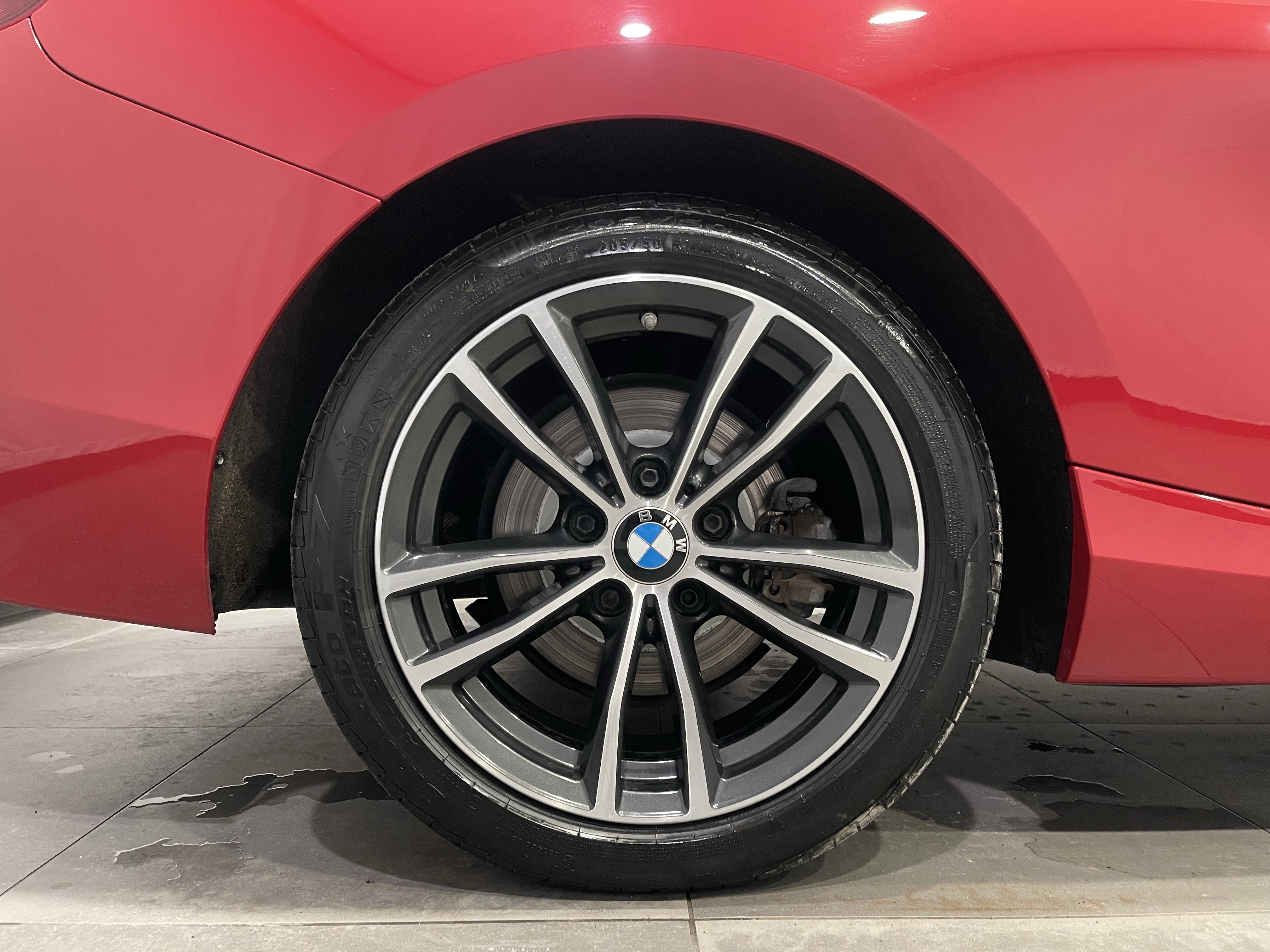 Used 2019 BMW 230i xDrive Convertible w/ Convenience Package image 10