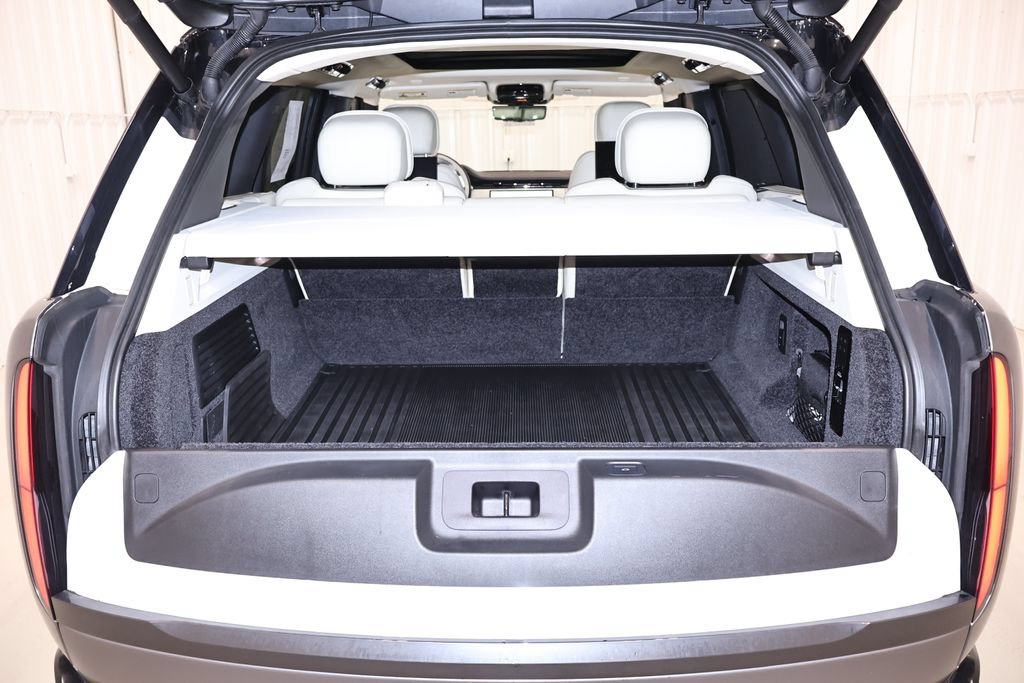 Used 2023 Land Rover Range Rover Autobiography AWD/4WD image 39