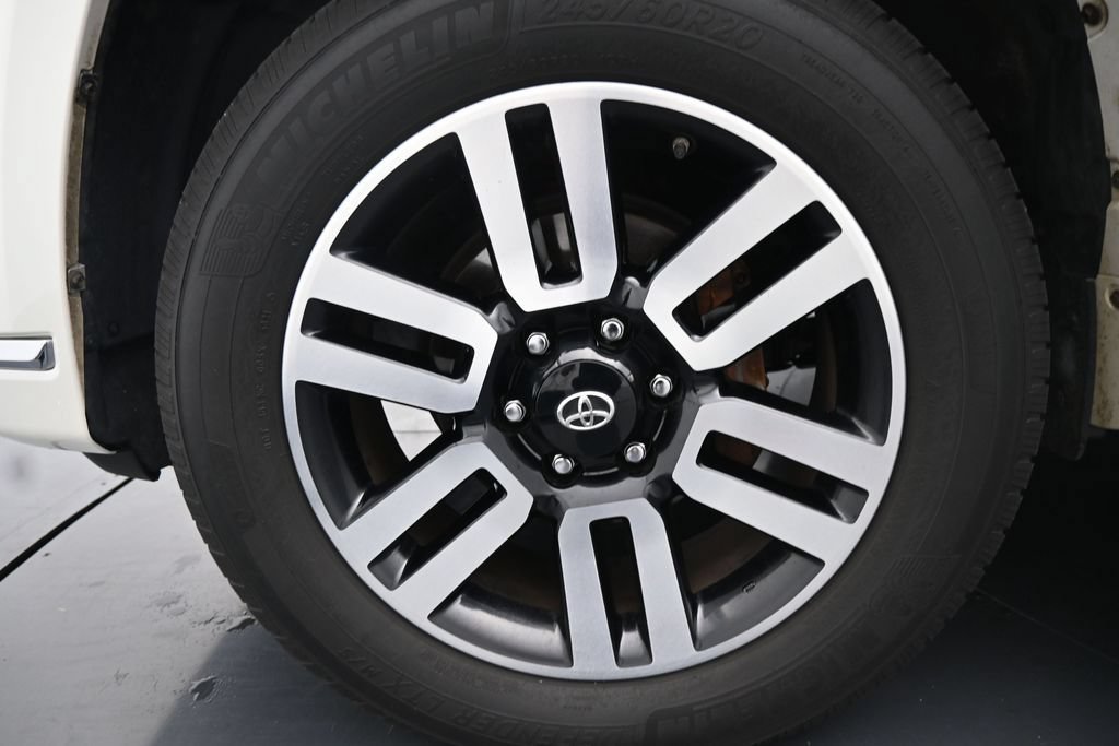 Used 2017 Toyota 4Runner Limited AWD/4WD image 14