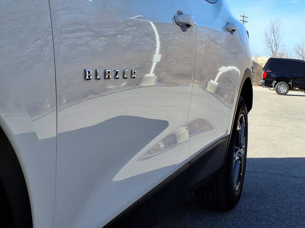 Used 2023 Chevrolet Blazer LT w/ Convenience Package image 35
