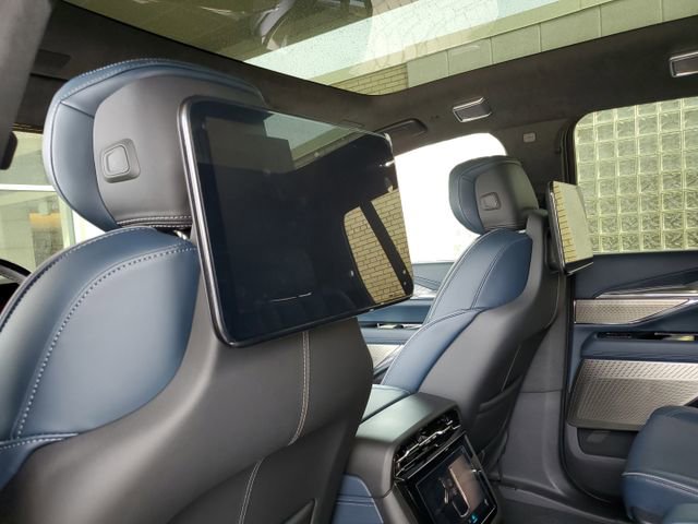 New 2025 Cadillac Escalade IQ Luxury 2 AWD/4WD image 29