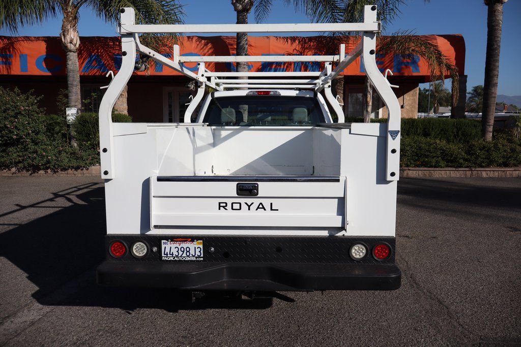 Used 2022 Ford F350 XL w/ Power Equipment Group RWD image 7