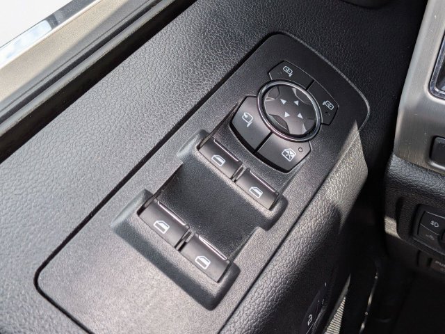 Used 2018 Ford F150 Platinum w/ Equipment Group 701A Luxury AWD/4WD image 26