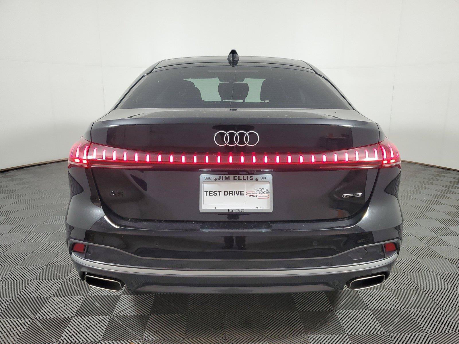 Used 2025 Audi A5 2.0T Premium AWD/4WD image 6