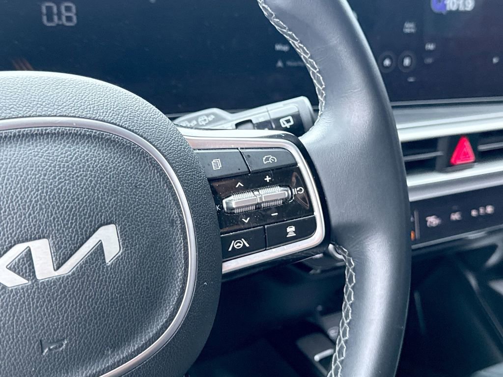 Used 2024 Kia Sorento S image 17