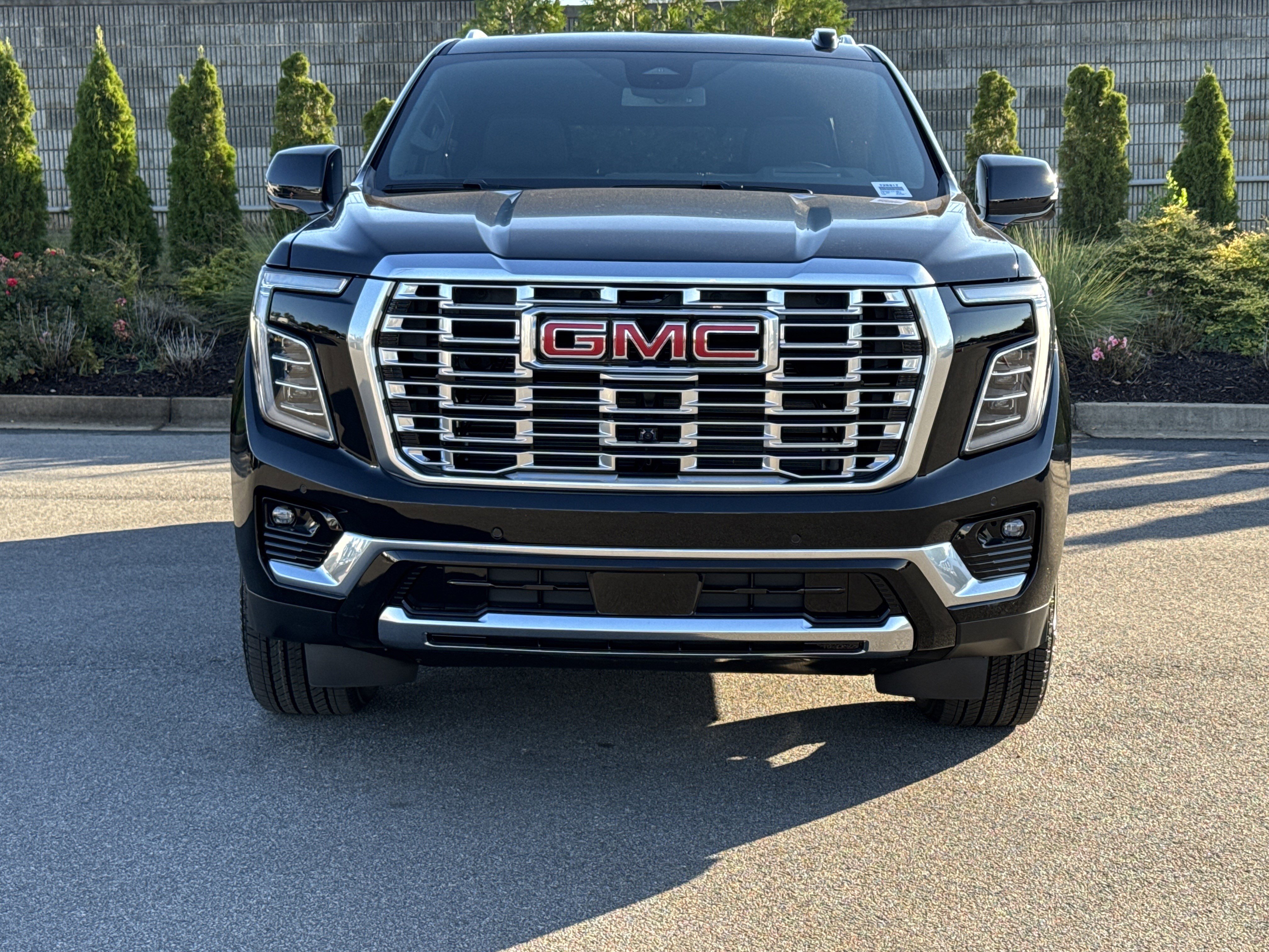 New 2026 GMC Yukon Denali w/ Sun & Power Step Package image 3