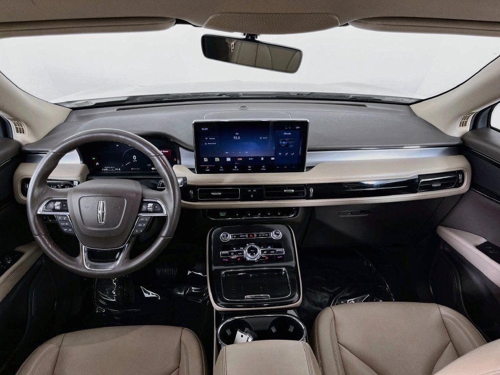 Used 2022 Lincoln Nautilus FWD image 10