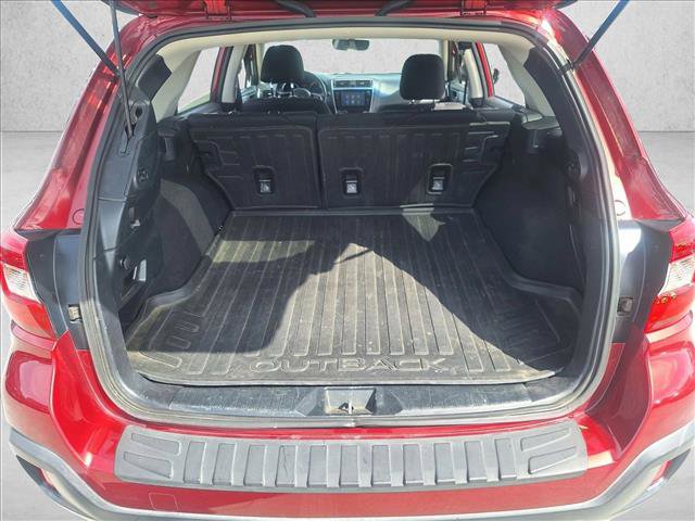 Used 2018 Subaru Outback 2.5i Premium AWD/4WD image 16
