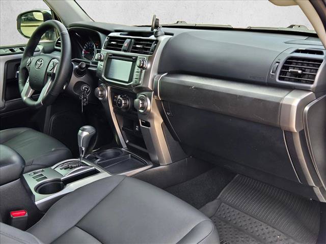 Used 2016 Toyota 4Runner SR5 RWD image 22