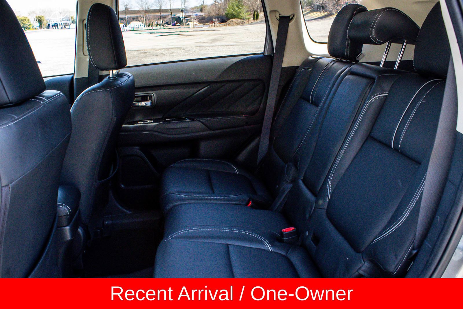 Used 2018 Mitsubishi Outlander 4WD Plug-In Hybrid image 12